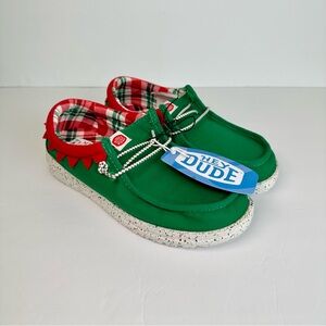 NWT-Hey Dude Big Kids Wally Holiday Elf Green and Red Shoes- Junior Size 4